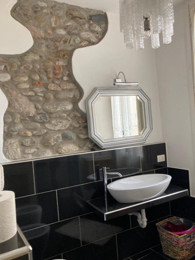 אינטרה Casa Vacanza Sole Lago… מראה חיצוני תמונה